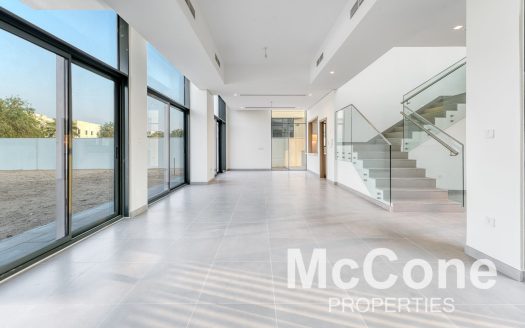 Villa on Al Furjan, Dubai, 4 bedrooms, 630.81 m2  | Foto 1