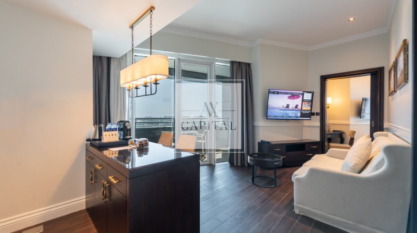 Apartment on Palm Jumeirah, Dubai, 34 m2 / per year