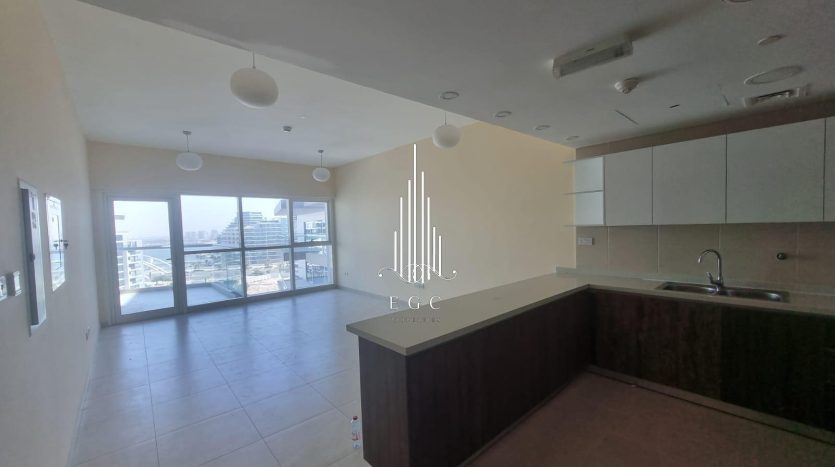 Квартира в Al Raha Beach, Абу-Даби, 3 спальни, 180 м2 / в год