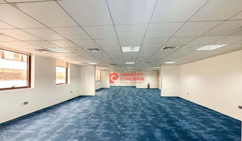 Office on Dubai Investment Park, Dubai, 89 m2 / per month
