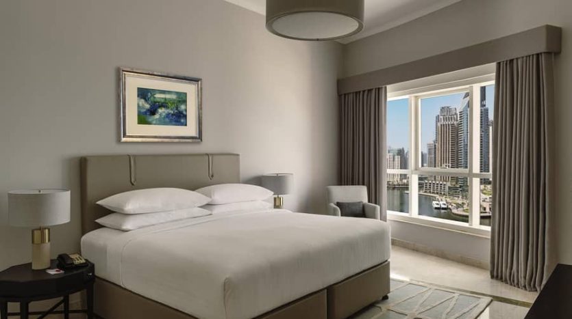 Apartment on Dubai Marina, 3 bedrooms, 220 m2 / per year