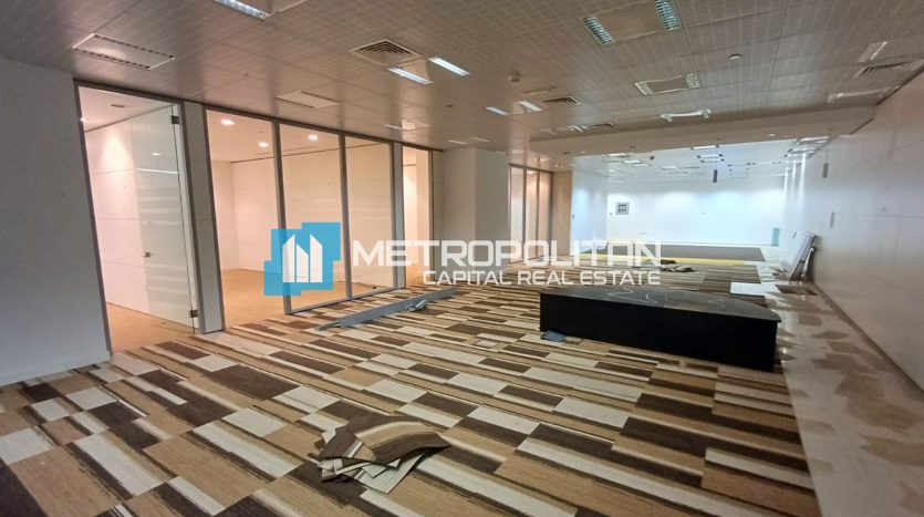 Office on Al Khalidiya, Abu-Dhabi, 288 m2 / per year