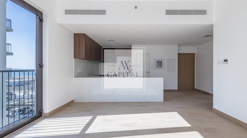 Apartment on Jumeirah, Dubai, 2 bedrooms, 111.6 m2 / per year