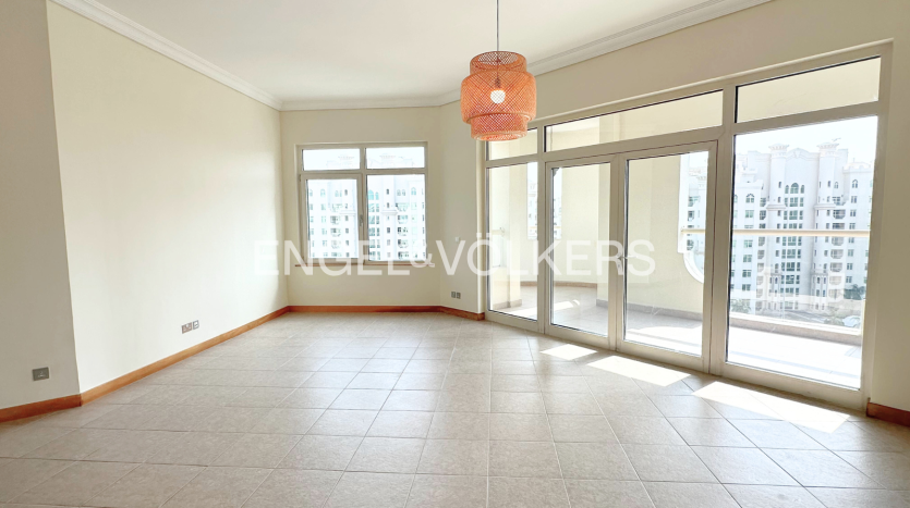 Квартира в Пальма Джумейра, Дубай, 3 спальни, 202.7 м2 / в год