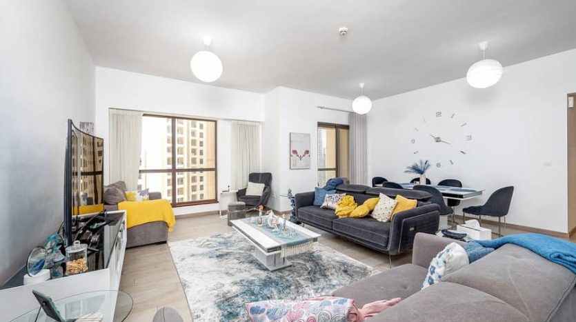 Apartment on Jumeirah Beach Residence, Dubai, 3 bedrooms, 174 m2 / per year