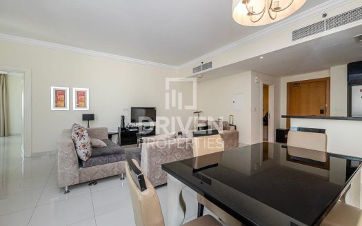 Apartment on Business Bay, Dubai, 1 bedroom, 94 m2 / per year