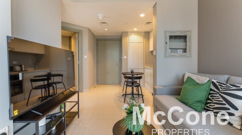 Apartment on Business Bay, Dubai, 1 bedroom, 52.58 m2 / per year