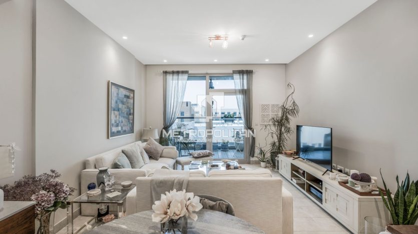 Apartment on Jumeirah Village Circle, Dubai, 3 bedrooms, 161 m2  | Foto 2