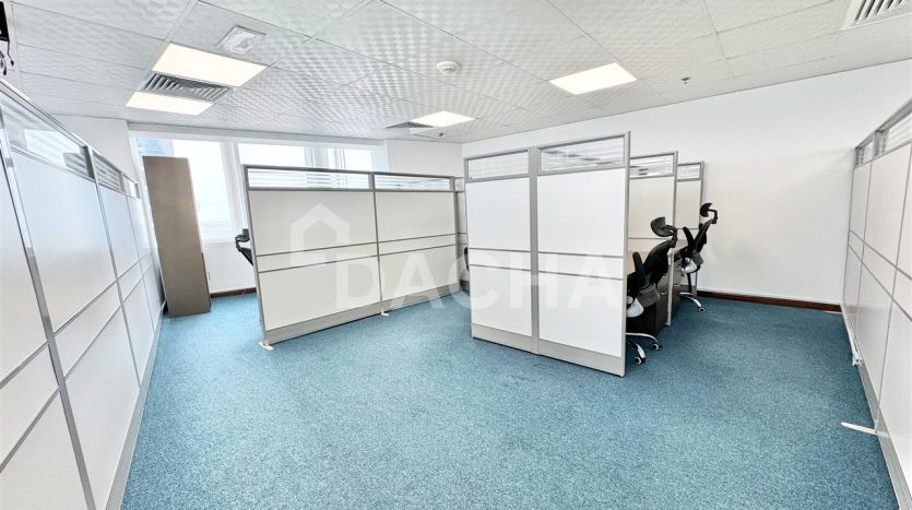 Office on Jumeirah Lake Towers, Dubai, 129.2 m2 / per year