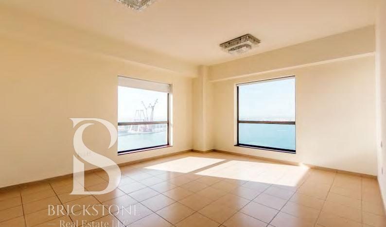 Apartment on Jumeirah Beach Residence, Dubai, 2 bedrooms, 119.8 m2 / per year