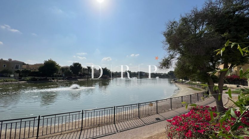 Villa on Arabian Ranchez, Dubai, 2 bedrooms, 172.3 m2  | Foto 1