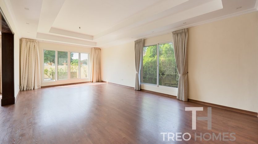 Вилла в The Villa, Дубай, 6 спален, 787 м2 / в год