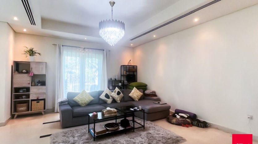Townhouse on Al Furjan, Dubai, 3 bedrooms, 301.2 m2 / per year