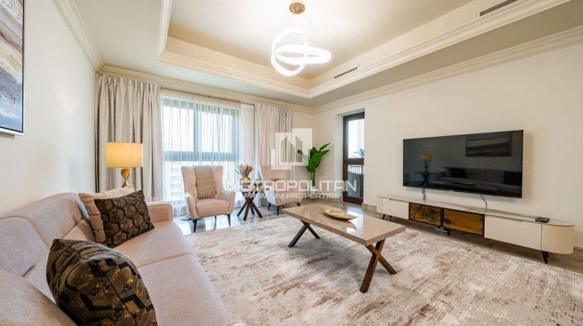 Apartment on Palm Jumeirah, Dubai, 1 bedroom, 122 m2 / per year