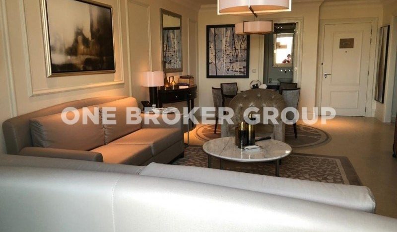 Apartment on Downtown Burj Dubai, 1 bedroom, 84.1 m2 / per year