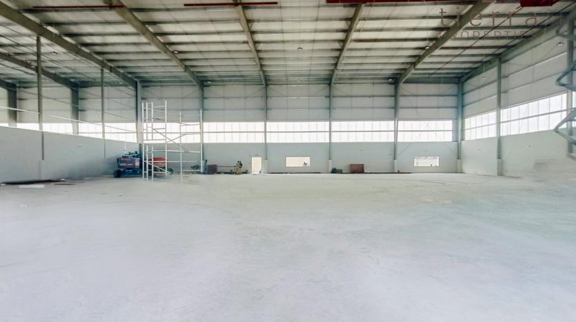 Warehouse Dubai, 3029.9 m2 / per year