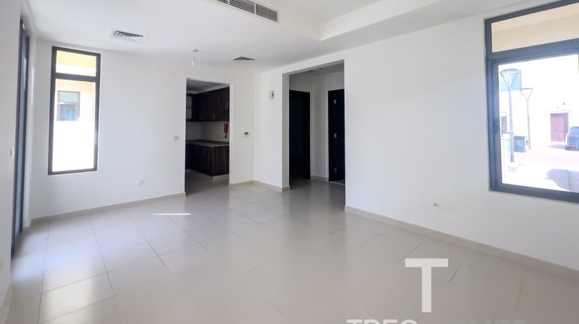 Таунхаус в Рим, Дубай, 3 спальни, 260 м2 / в год