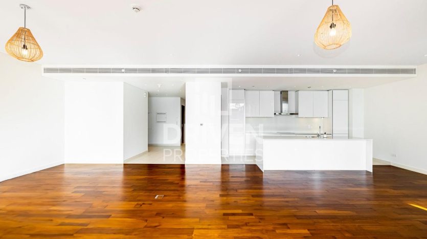 Apartment on City Walk, Dubai, 3 bedrooms, 227 m2 / per year