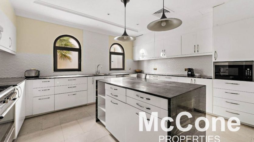 Villa on Palm Jumeirah, Dubai, 4 bedrooms, 684.97 m2  | Foto 5
