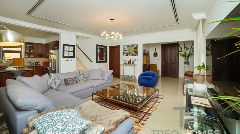 Вилла в Arabian Ranches 2, Дубай, 4 спальни, 332 м2 / в год