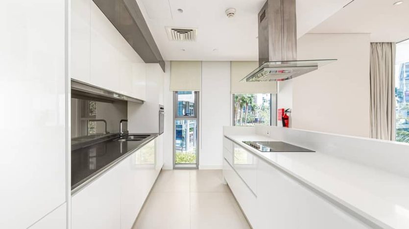 Квартира в Bluewaters, Дубай, 2 спальни, 139 м2 / в год