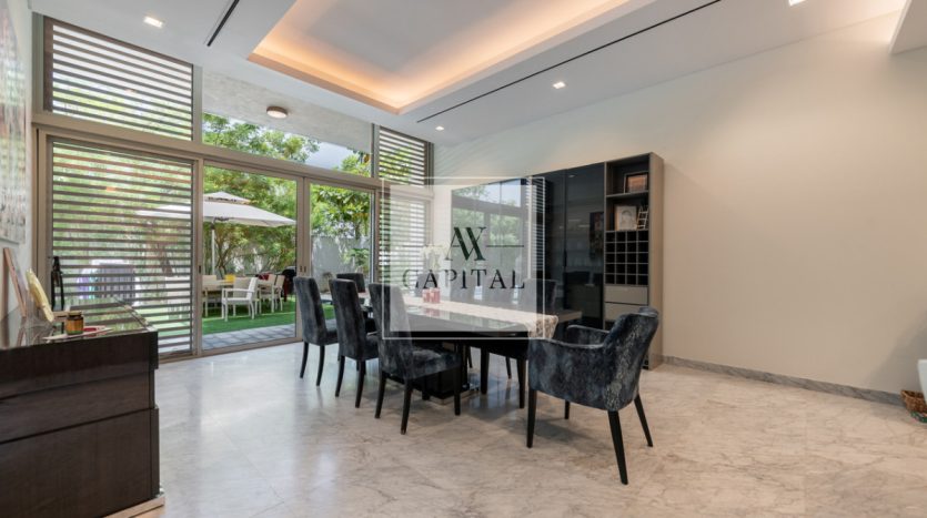 Villa on Mohammed Bin Rashid City, Dubai, 4 bedrooms, 745 m2 / per year