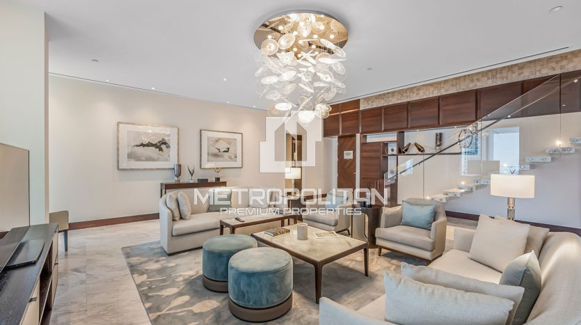 Apartment on Downtown Burj Dubai, 3 bedrooms, 448 m2 / per year