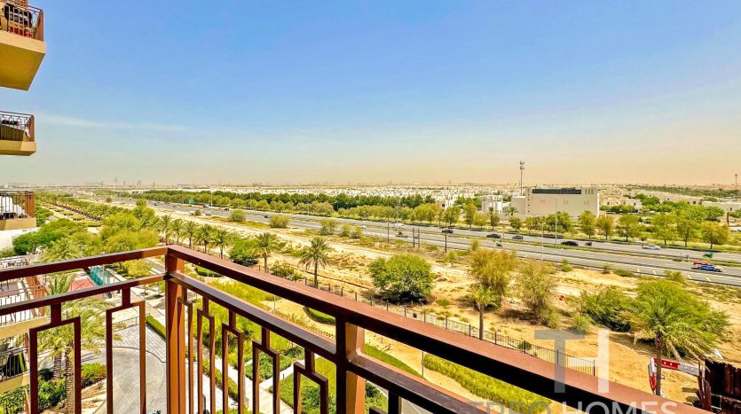 Apartment on Town Square, Dubai, 2 bedrooms, 84 m2  | Foto 1