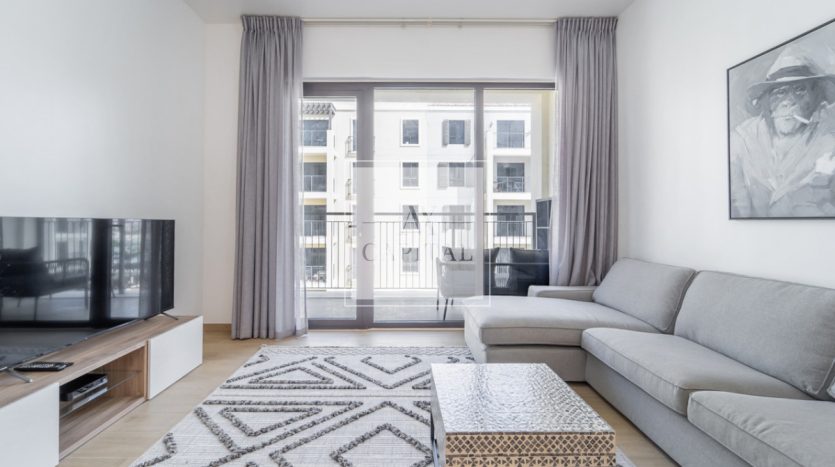 Apartment on Jumeirah, Dubai, 2 bedrooms, 112.1 m2 / per year