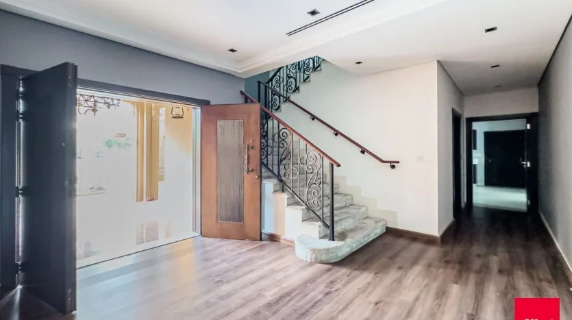 Villa on Al Furjan, Dubai, 6 bedrooms, 874.7 m2 / per year