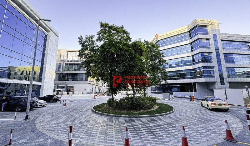 Office on Dubai Media City, Dubai, 77 m2 / per month