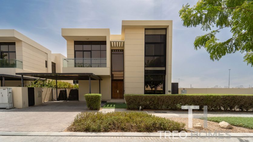 Villa on DAMAC Hills (Akoya by DAMAC), Dubai, 5 bedrooms, 645 m2 / per year