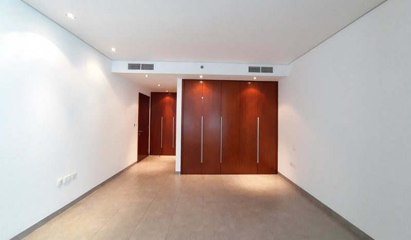 Apartment on Sheikh Zayed Road, Dubai, 2 bedrooms, 160.6294 m2 / per month