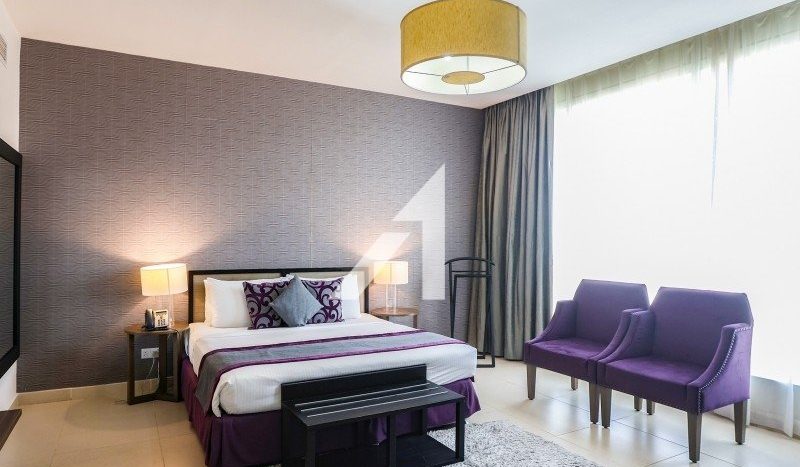 Квартира в Dubai, 1 спальня, 80 м2 / в год