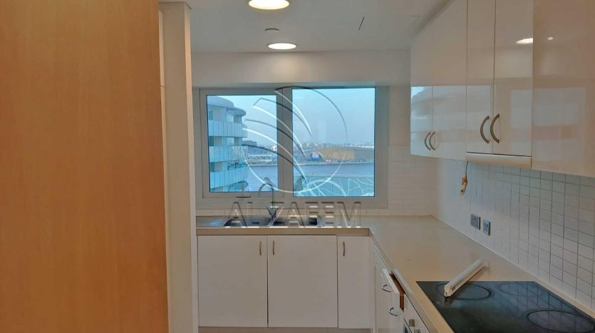 Apartment on Al Raha Beach, Abu-Dhabi, 3 bedrooms, 166 m2 / per year