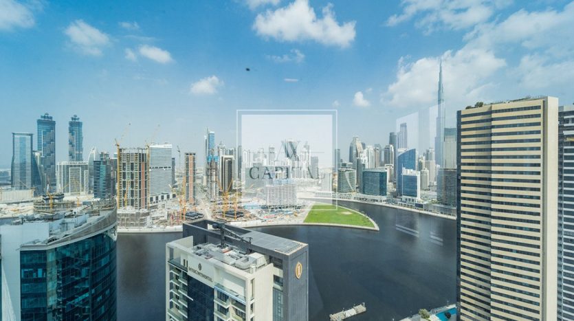Office on Business Bay, Dubai, 742.1 m2 / per year