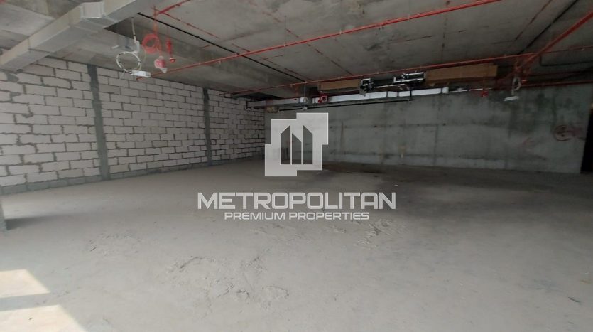 Office on Business Bay, Dubai, 214.9 m2 / per year