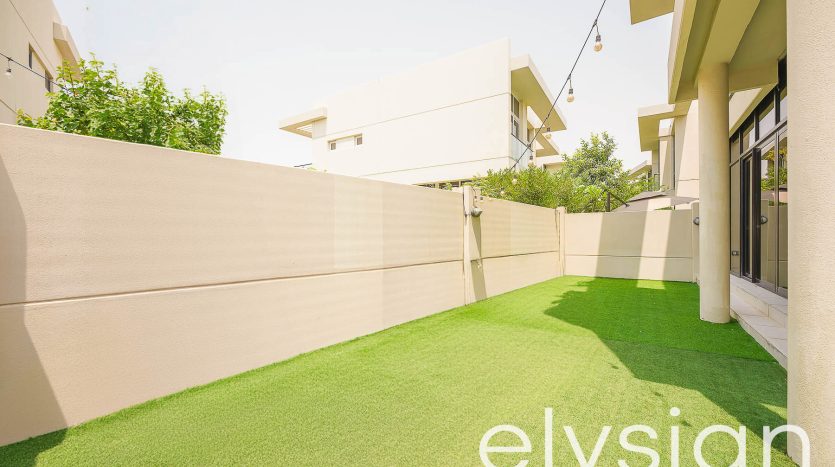Вилла в DAMAC Hills (Akoya by DAMAC), Дубай, 3 спальни, 276 м2 / в год