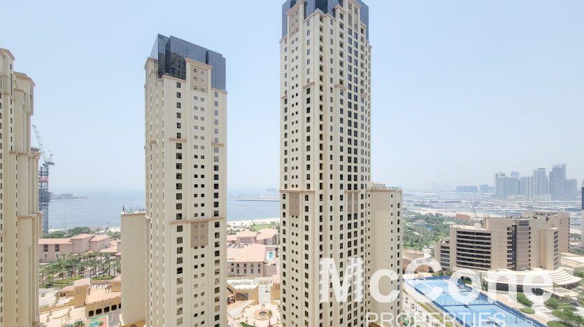 Apartment on Jumeirah Beach Residence, Dubai, 3 bedrooms, 174.84 m2 / per year