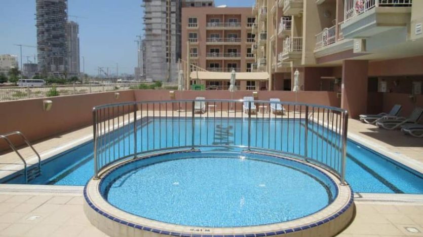 Apartment on Jumeirah Village Circle, Dubai, 2 bedrooms, 147 m2  | Foto 2