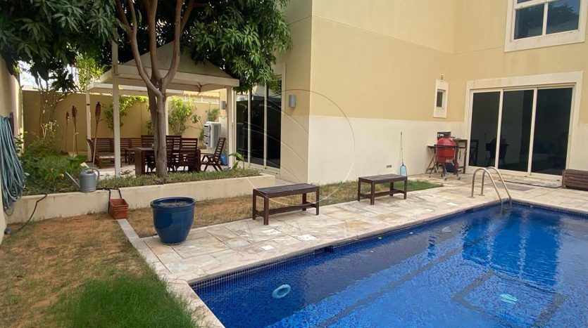 Villa on Al Raha Gardens, Abu-Dhabi, 5 bedrooms, 588 m2  | Foto 3