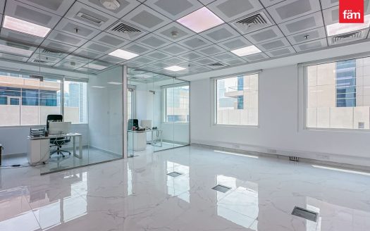 Office on Business Bay, Dubai, 181.7 m2 / per year