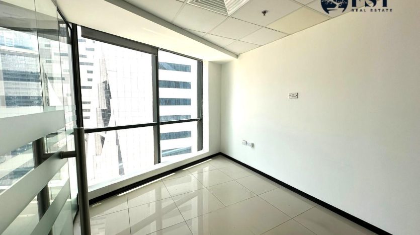Office on Business Bay, Dubai, 148.8 m2 / per year