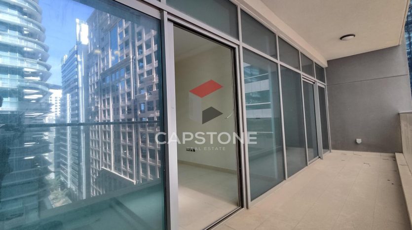 Apartment on Al Khalidiya, Abu-Dhabi, 3 bedrooms, 219 m2 / per year