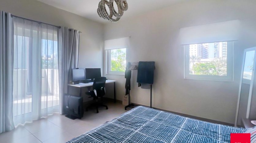 Townhouse on Al Furjan, Dubai, 3 bedrooms, 301.2 m2 / per year