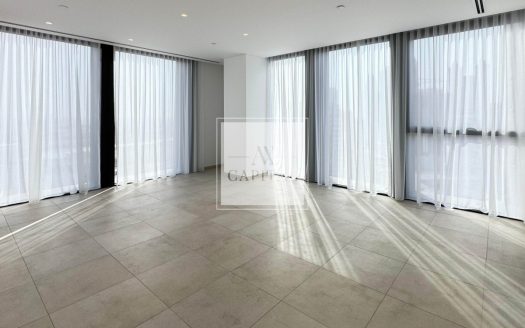 Apartment on Business Bay, Dubai, 2 bedrooms, 114.7 m2 / per year