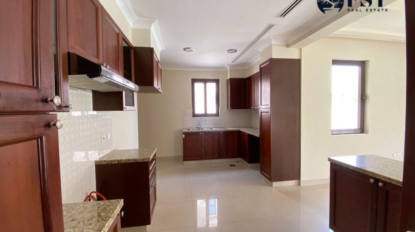Вилла в Arabian Ranches 2, Дубай, 4 спальни, 608 м2 / в год