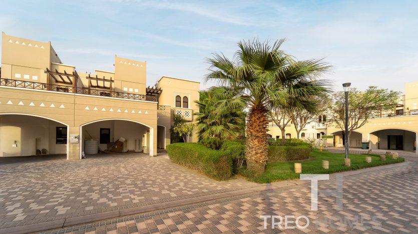 Townhouse on Mudon, Dubai, 4 bedrooms, 311 m2  | Foto 1