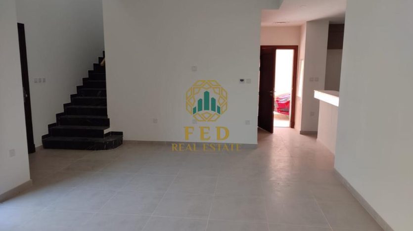 Таунхаус в Dubai Land, 4 спальни, 215 м2