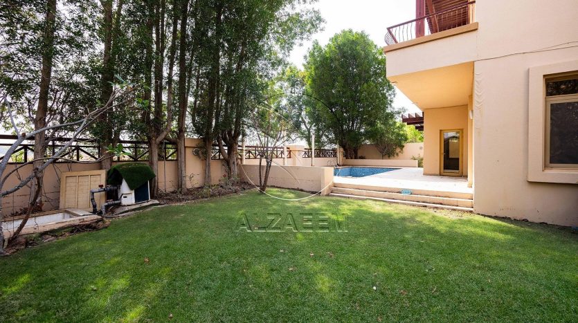 Villa on Khalifa City, Abu-Dhabi, 6 bedrooms, 676 m2 / per year